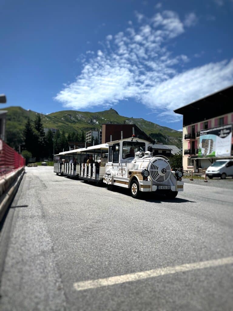The little train at La Toussuire in summer. The photo was taken during the day and from 3/4